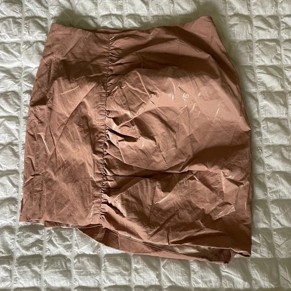 Revolve h:ours Brienne  pink ruched zip mini skirt - Picture 11 of 11